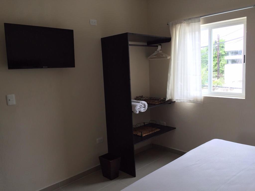 Whyz 4 You Private Rooms Puerto Morelos Exteriér fotografie