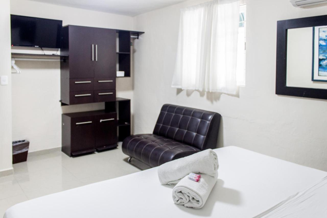 Whyz 4 You Private Rooms Puerto Morelos Exteriér fotografie